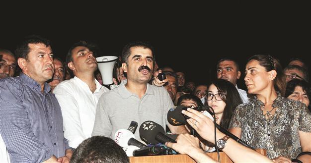 CHP leader meets deputy freed by PKK