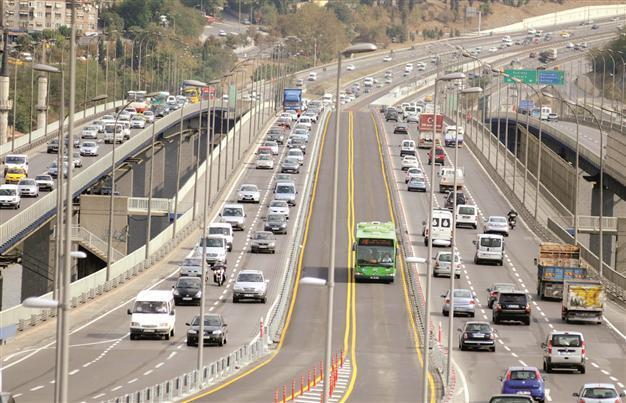 Drivers ticketed as bus lanes take effect