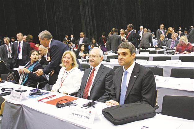 Euro crisis top issue of socialists, too