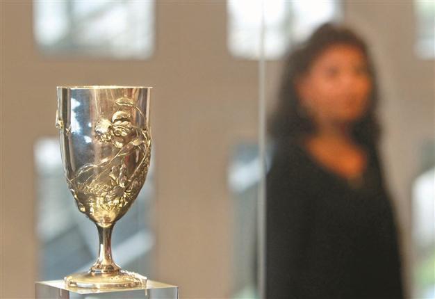 Greek trophy from 1869 goes on display