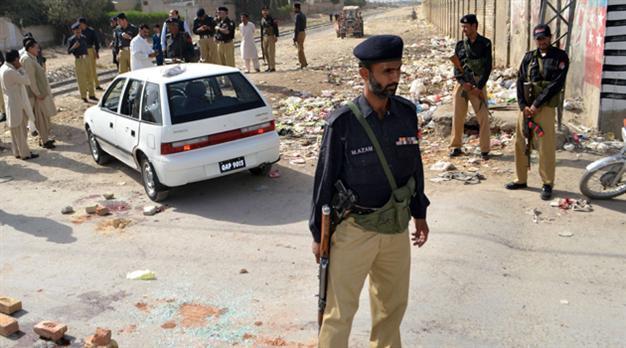 11 killed in car bombing in northwest Pakistan