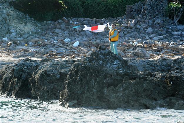 Japan to buy islands disputed with China: reports