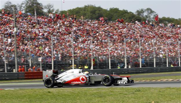 Hamilton recharges title bid with Monza win