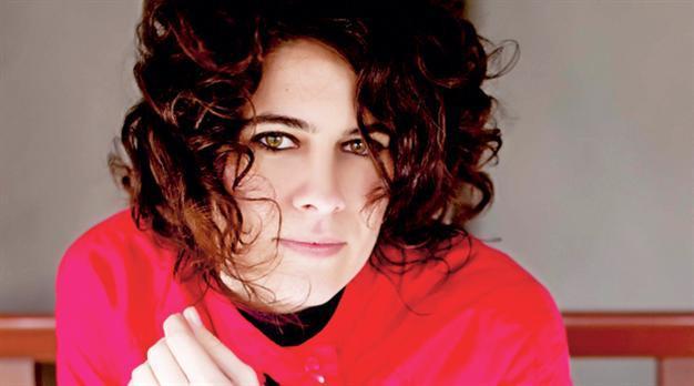 Melis Danişmend plays in Istanbul
