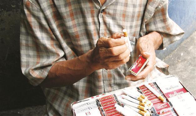 Indonesian men are top smokers