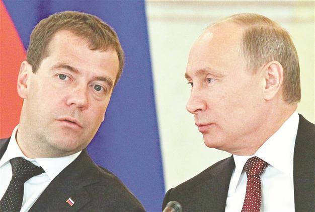Medvedev calls for Pussy Riot’s release
