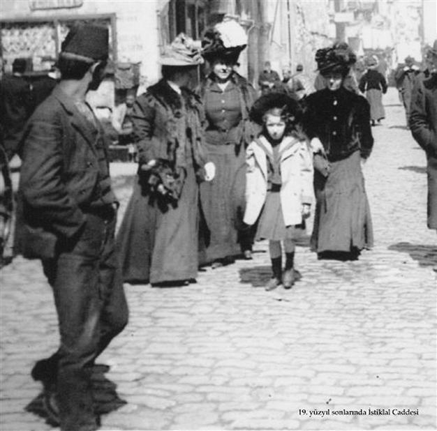 Beyoğlu’s long history reveals in new exhibit