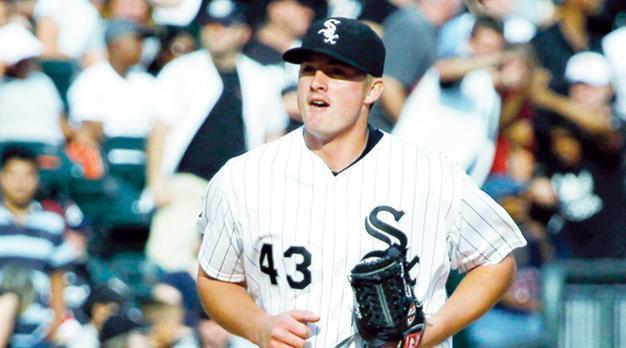 Chicago wins, go three games clear