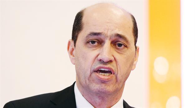 Demirel maintains post as basketball’s top chief