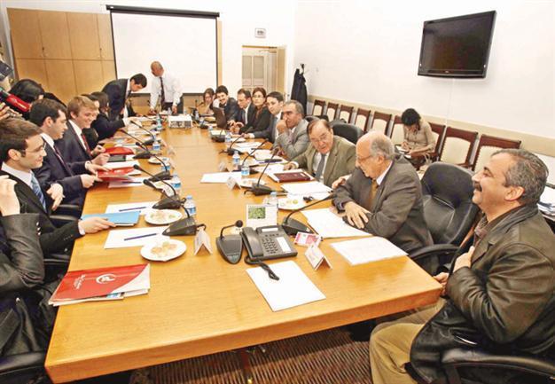Scenarios on Turkeys new constitution