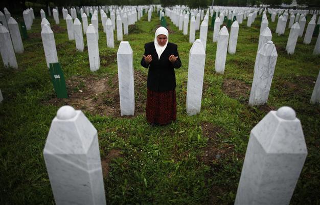 EU rejects Serb leaders no genocide in Srebrenica