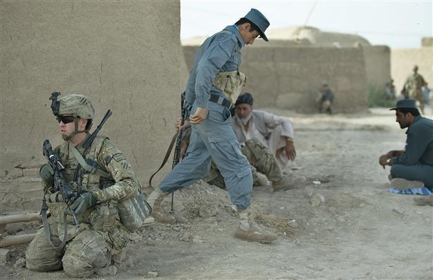 Afghan police kill 4 US NATO troops
