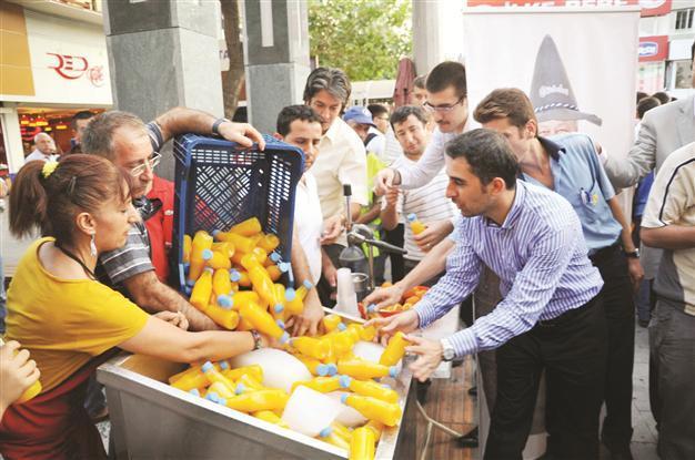 Oktoberfest protested by serving orange juice