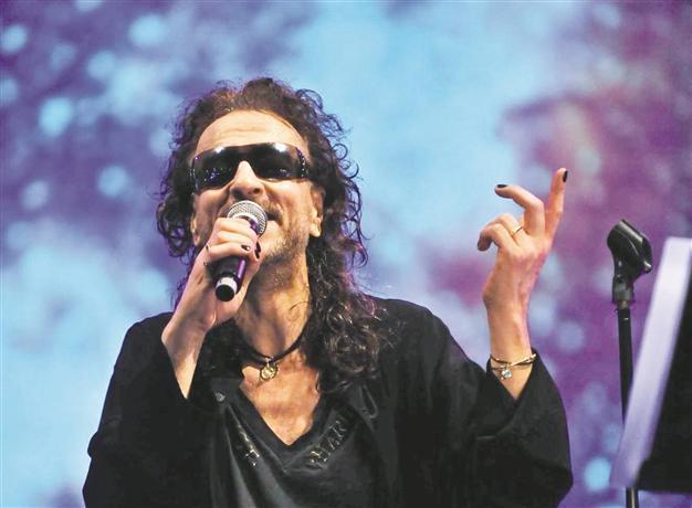 Musician İlhan İrem back on stage after two years