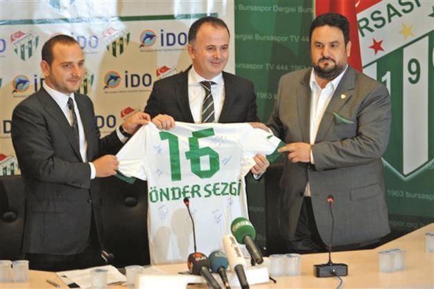 Ferry liner supports team of rival province
