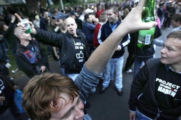 Dutch police swamped after teens Facebook party goes viral