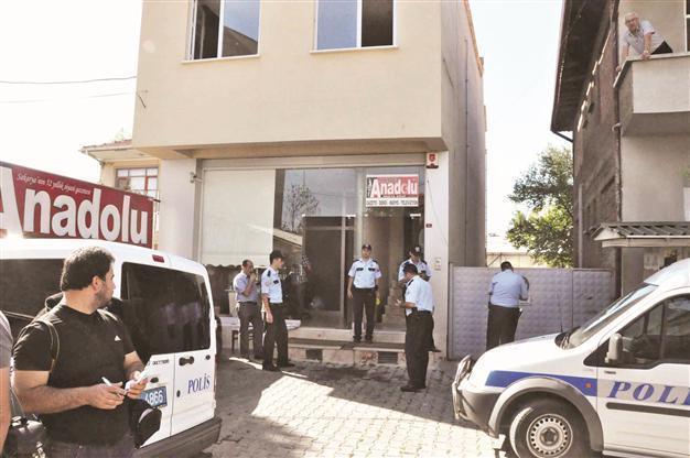 Newspaper owner kills Press authority official