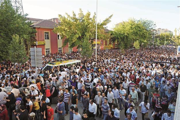 Turkey bids farewell to ‘Plectrum of the Steppe’