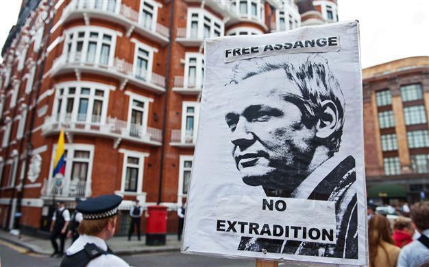 Ecuador says ready to shelter Assange for years