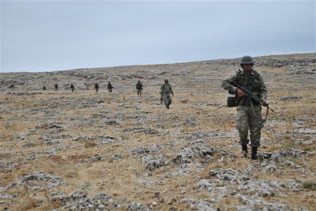 Five Turkish soldiers, 16 PKK militants killed in clashes
