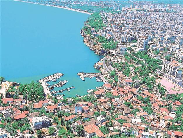 Foreign real estate sales up 7.6 pct in first 8 months