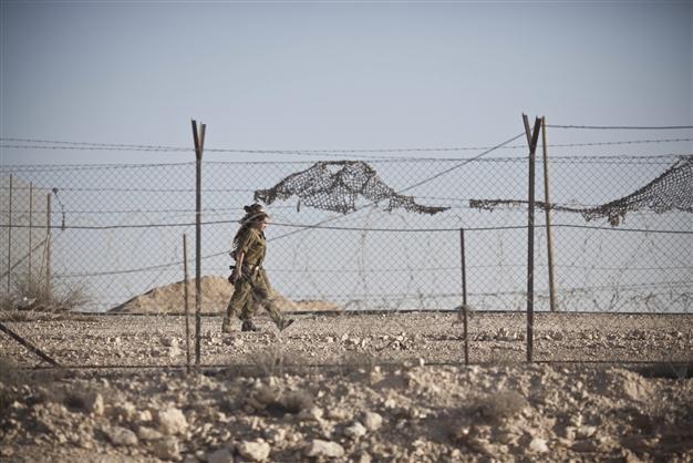 Israel closes Jordan borders for Jewish festival: army