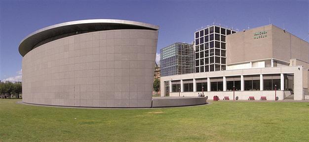 Van Gogh’s Museum closes for a renovation