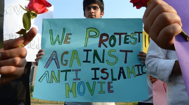 Turkey moves to block access to anti-Islam film