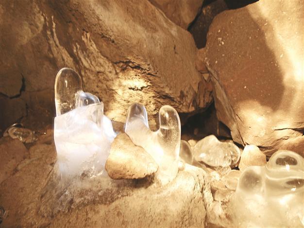 Doğubayazıt’s ice cave, a hidden treasure in a barren landscape