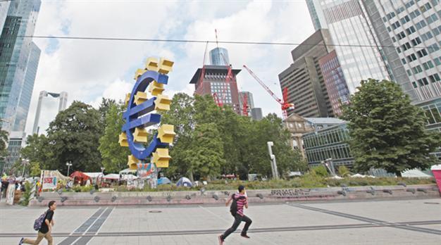 Europe on the edge of recession