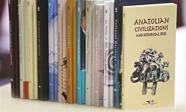 Handbooks on Turkey distributed to world