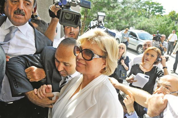 Ex-PM claims she tried to remove coup plotters