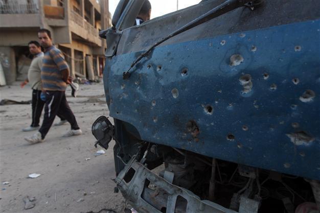 Wave of Iraq attacks kills at least 32