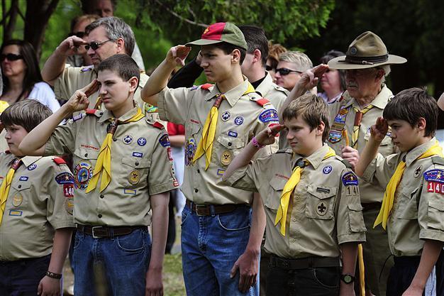 US Boy Scouts to report pedophiles missed earlier