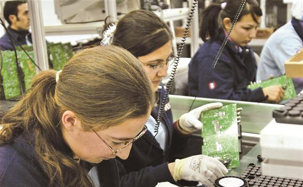 Gov’t to hit breaks as IMF cuts global growth forecast