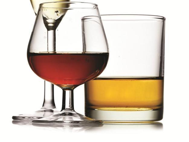 Weight loss surgery tied to usage of alcohol
