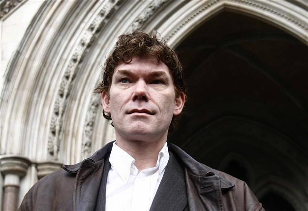 Britain blocks hackers extradition to United States