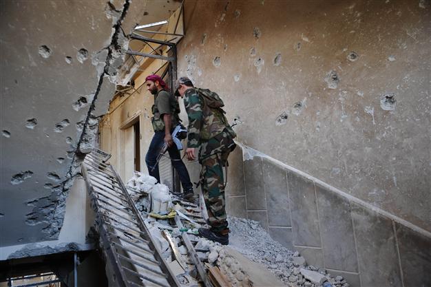 Fear quiets 2 cities on Turkey-Syria border