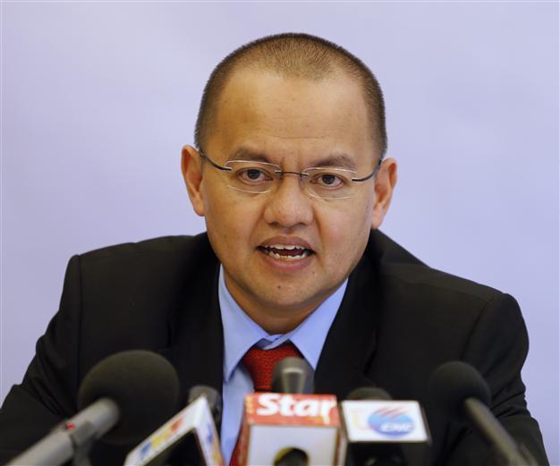 Philippines, Muslim rebels agree on peace pact