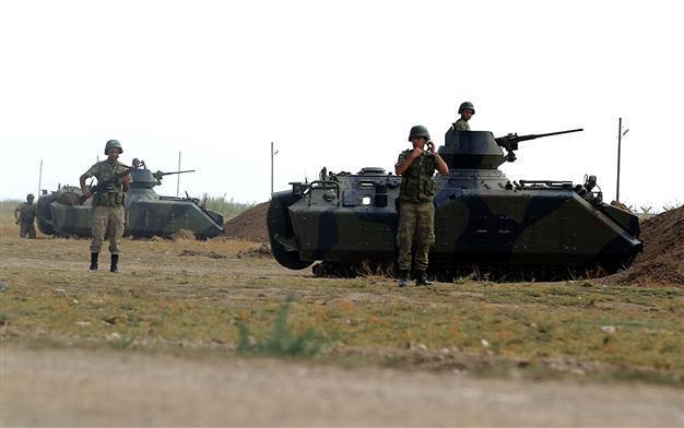 Turkey returns fire after mortar bomb strike from Syria: officials
