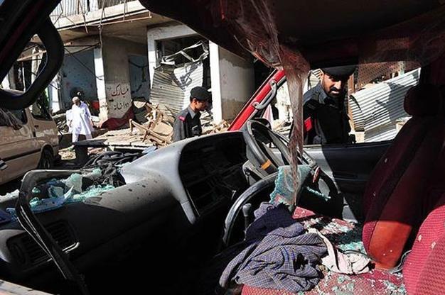 Car bomb kills 10 in NW Pakistan: officials
