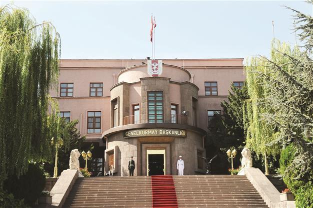 Court returns dismissed soldier to military post