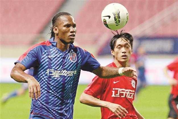 Drogba back as salary row rumbles