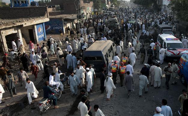 Bomb kills three in northwestern Pakistan: police