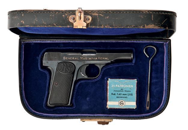 Atatürks gun to be auctioned off