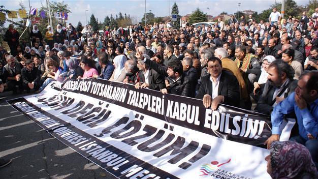 Sound bomb blast near protest supporting hunger strikers
