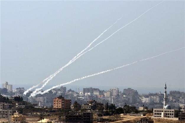 Gaza rockets hit Israel after raid kills militant