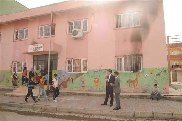 Masked protesters attack kindergarten in Turkey’s southeast