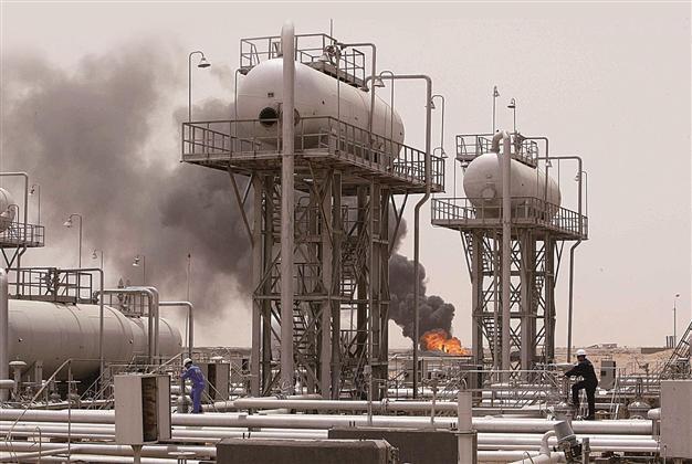 Turkey inks Iraq deals amid political tensions