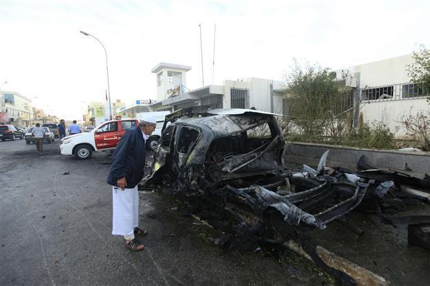 Car blast rocks police station in east Libya, three wounded